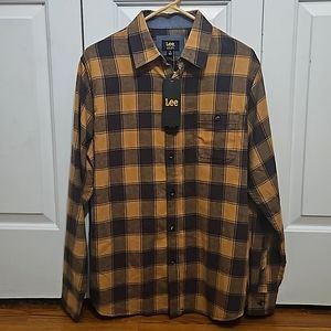 NWT Lee Jeans Button Down Shirt/ M